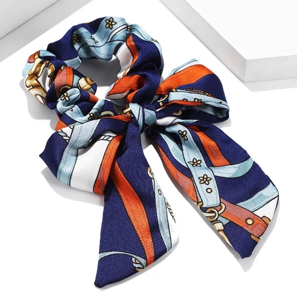 2 in 1 Scrunchie Bow Ribbon Scarf Hair bow - Picture 3 of 3